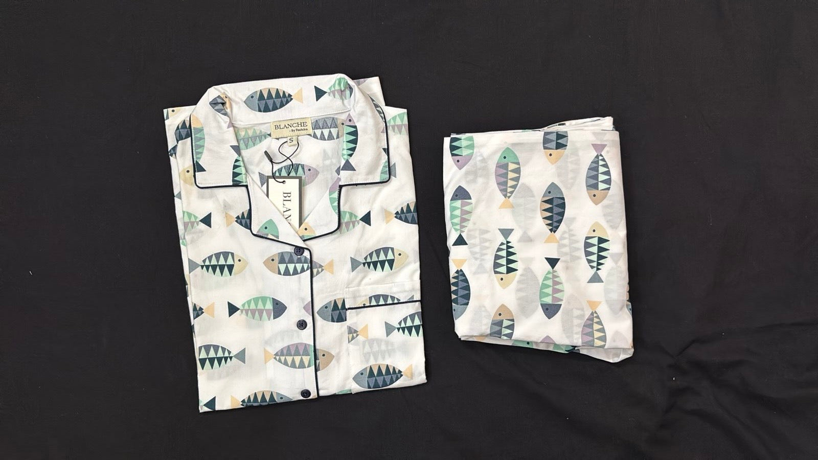 Whimsical Fish Print Notched Collar Set