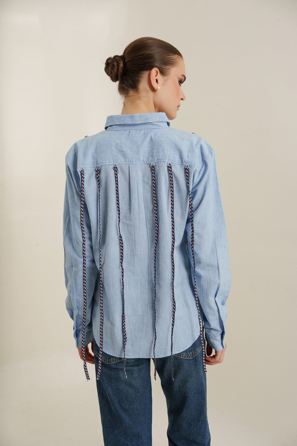 Knotty back shirt