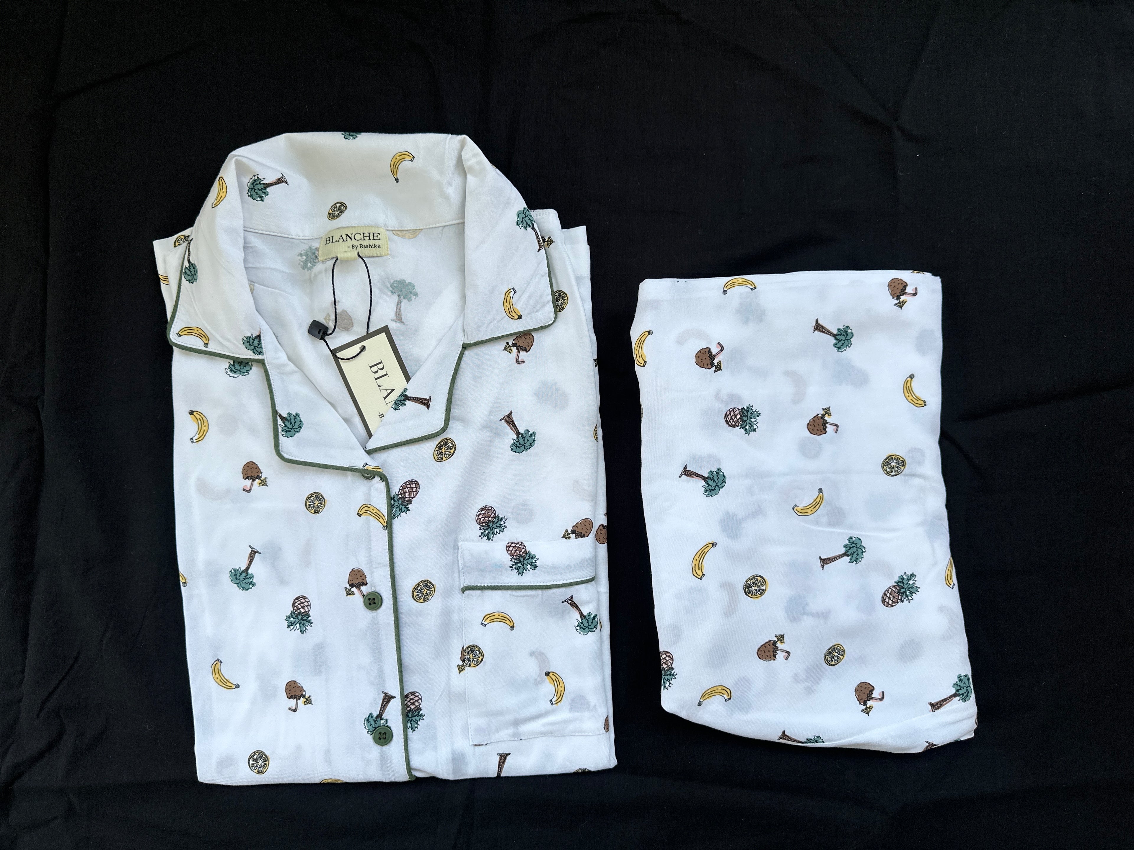 Tropical Tiny Treasures Notched Collar Set