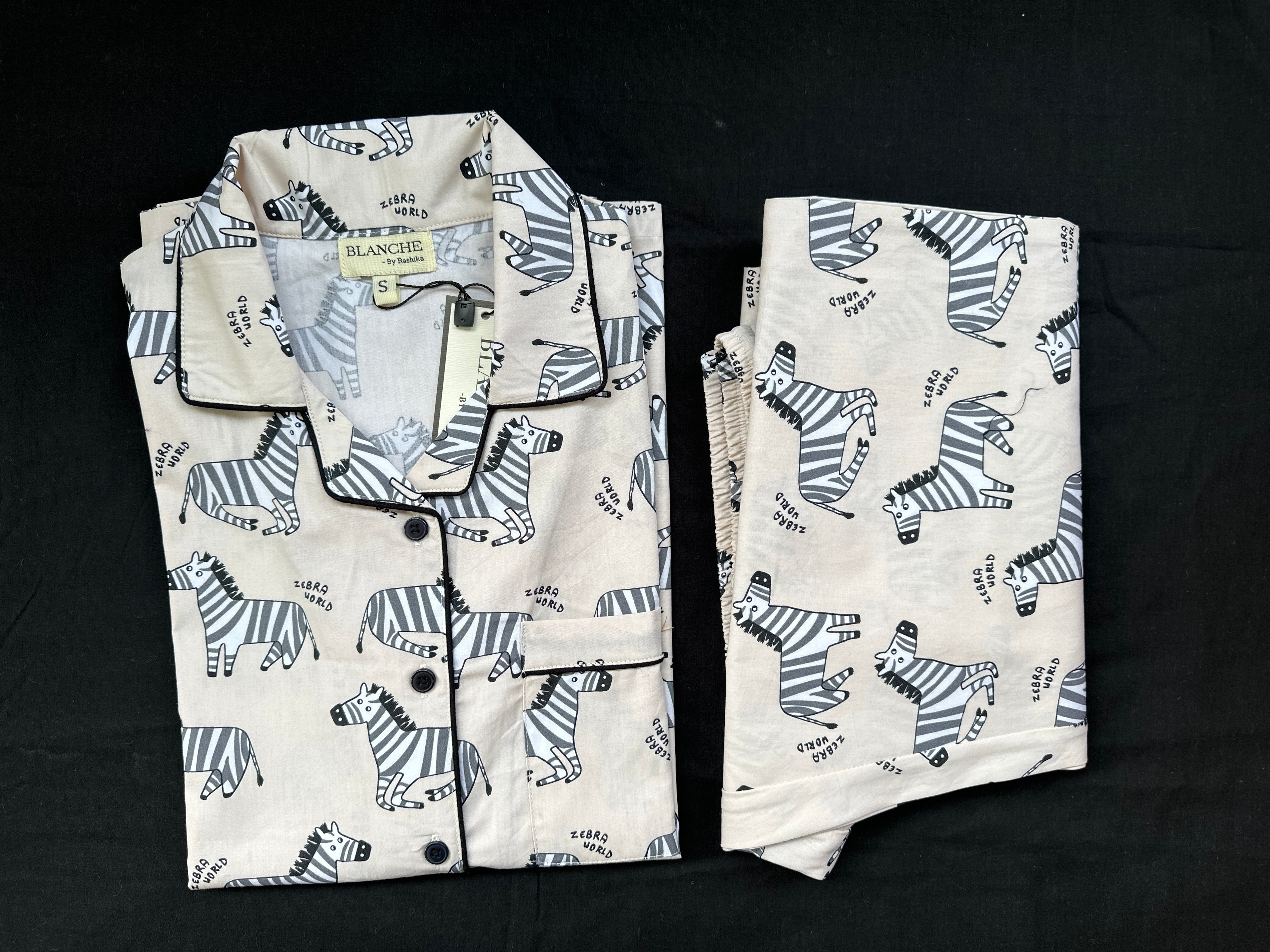 Striped Safari Notched Collar Set