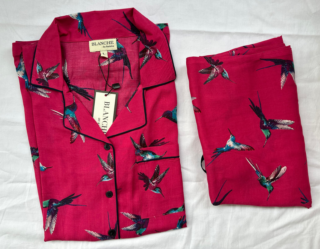 Fuchsia Hummingbird  Notched Collar Set