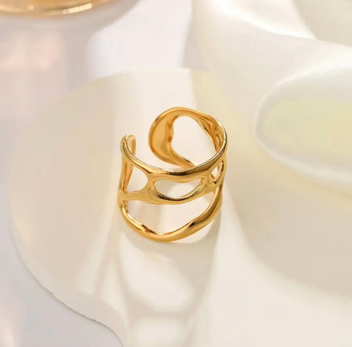 Aurelia Flow Open Ring