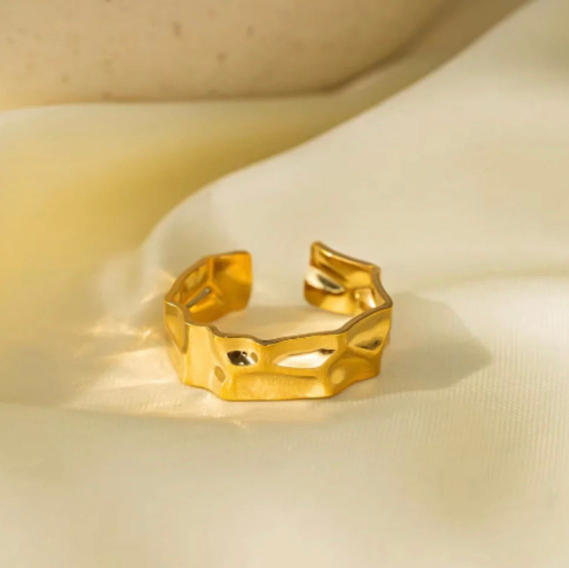 Solistice Facet Open Cuff Ring