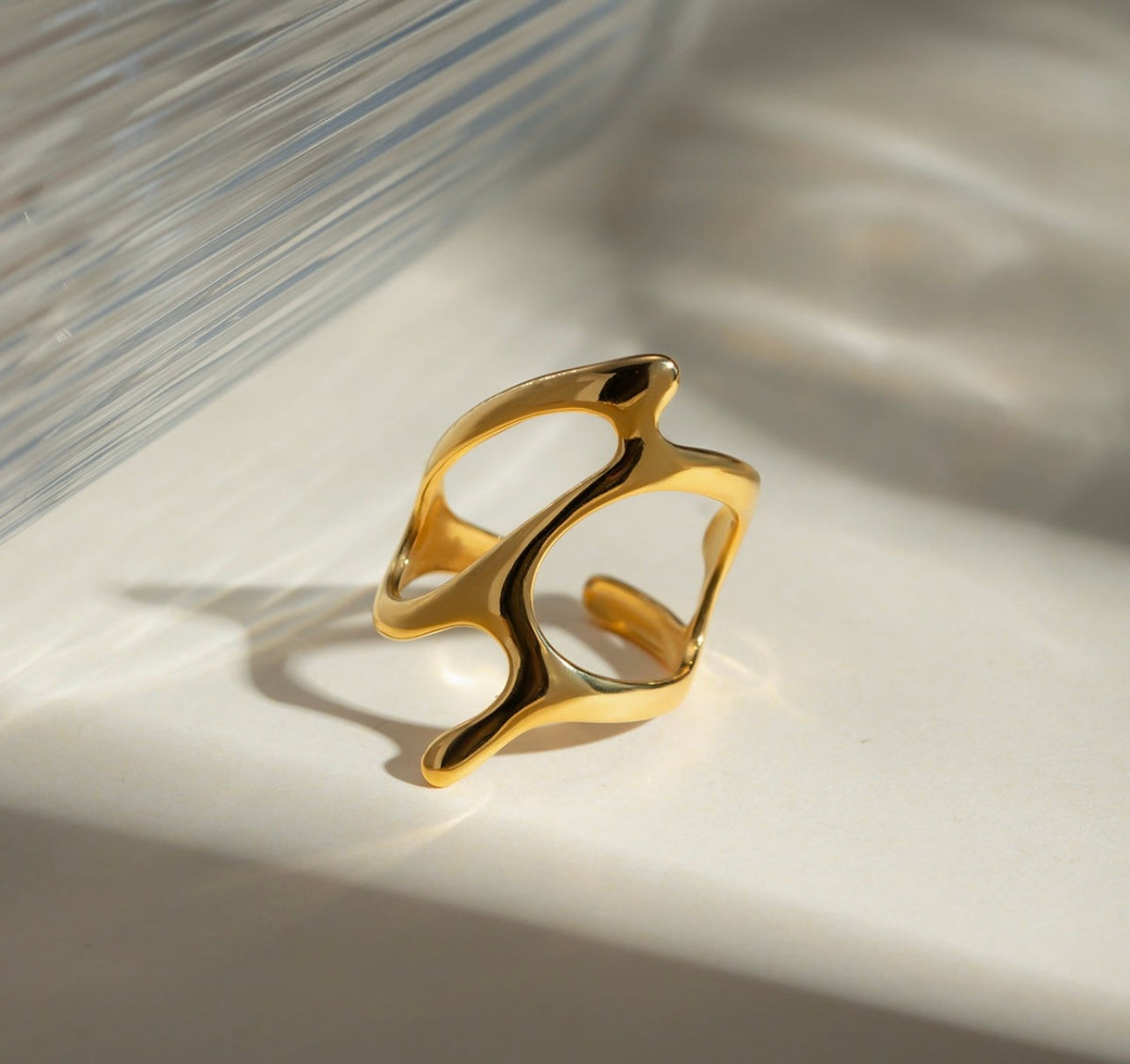 Forma Abstract Molten Ring