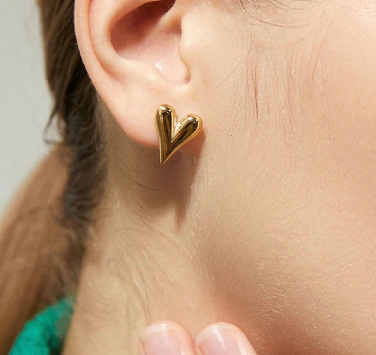 Veloura Heart Studs