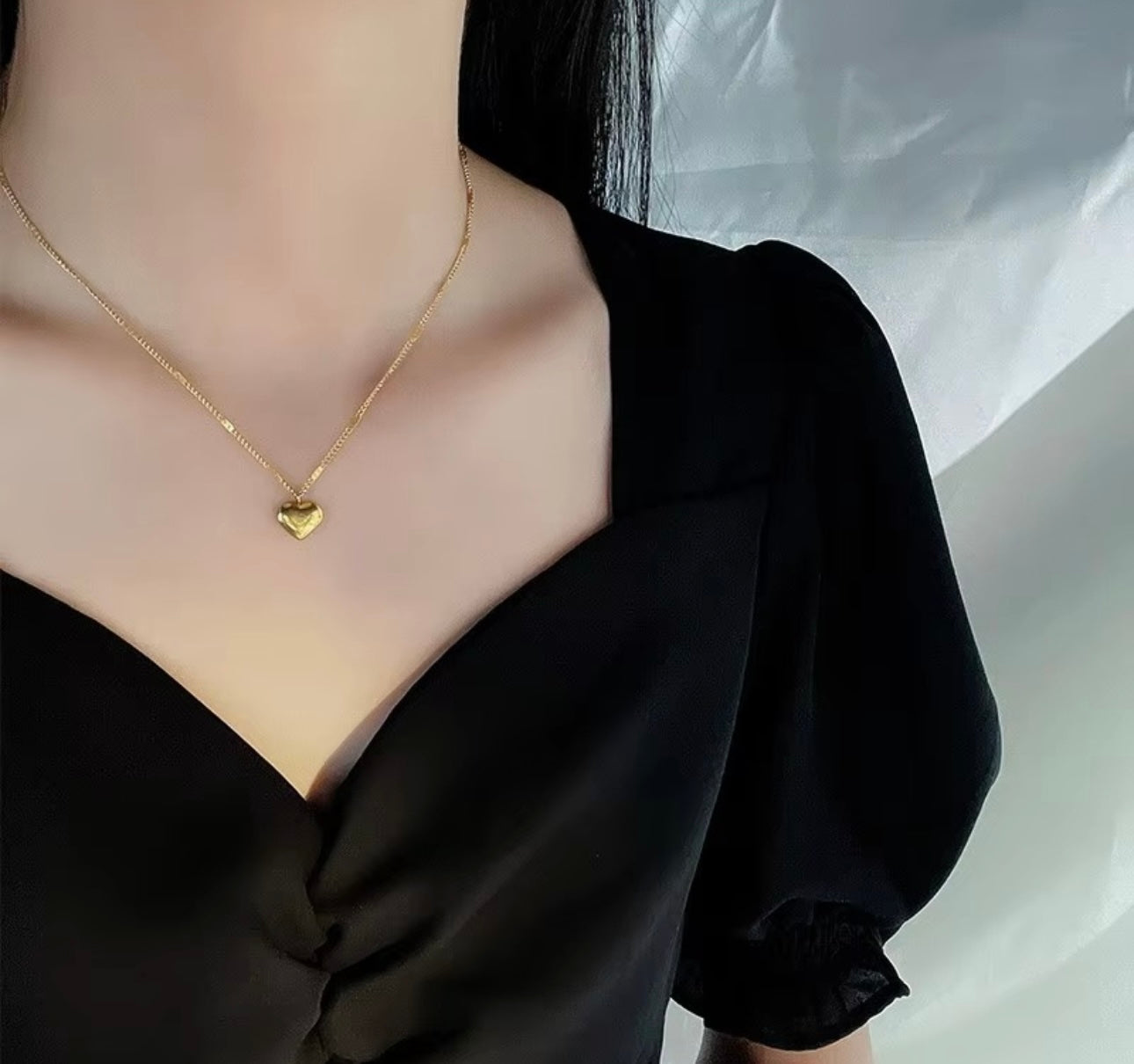 Puro Solid Heart Curb Necklace