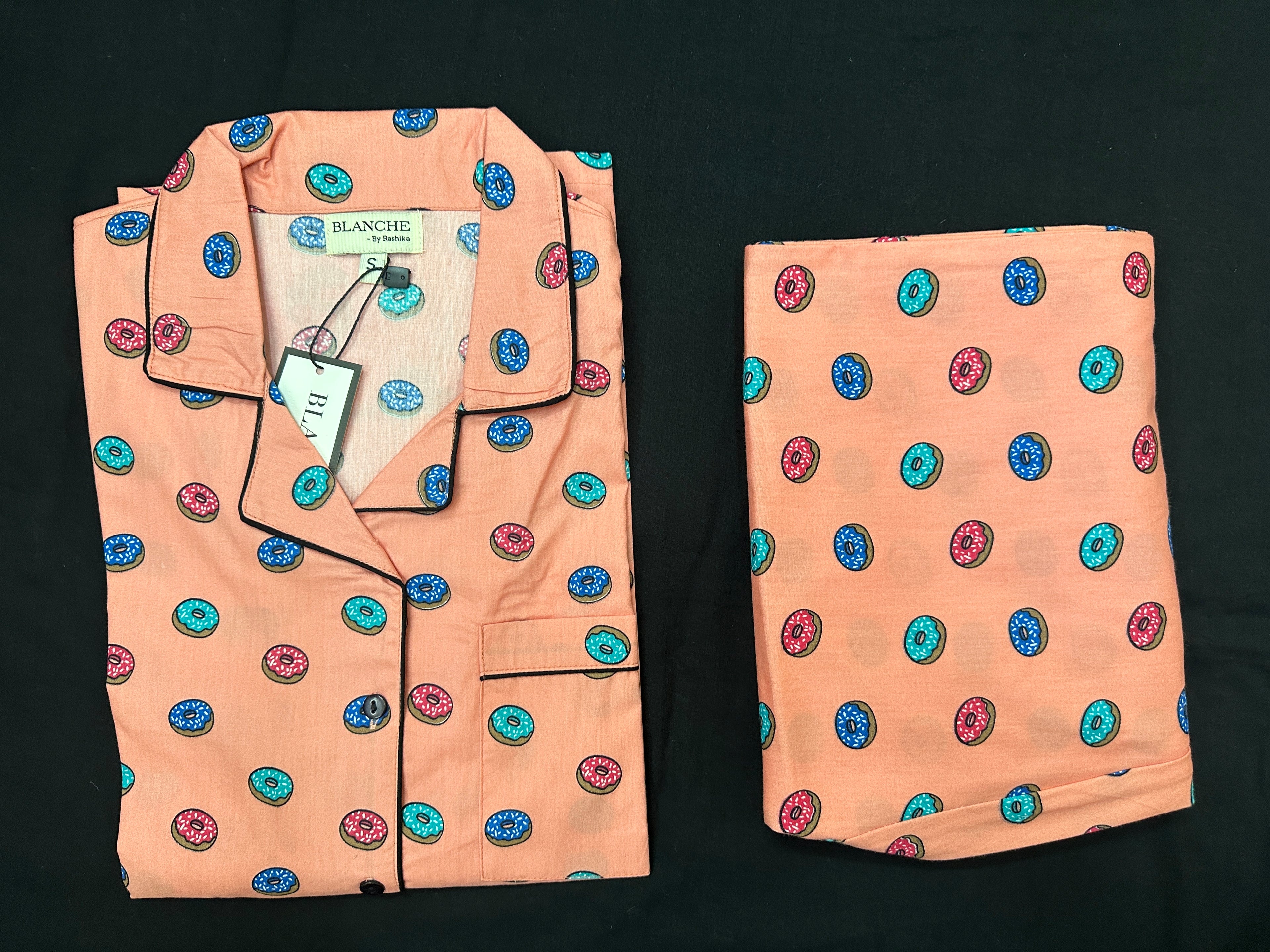 Donut Delight Notched Collar Set