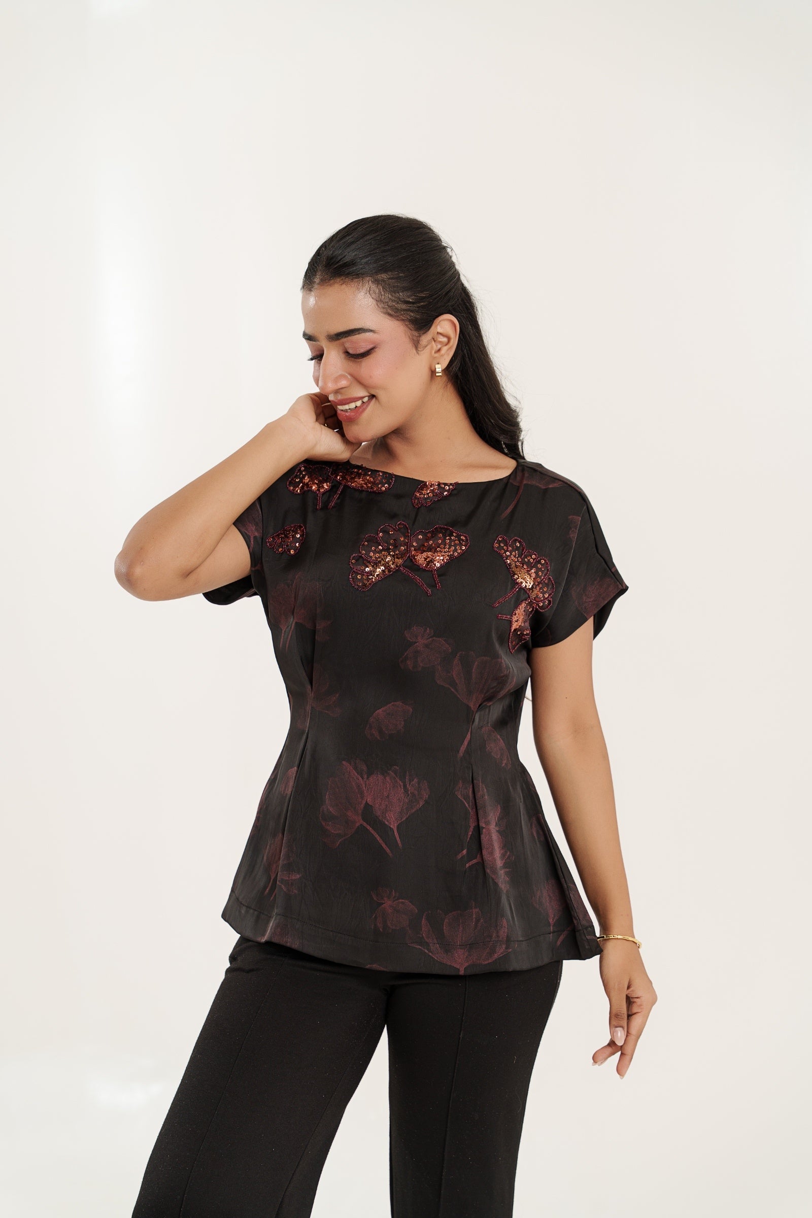 Noire Ginkgo Top