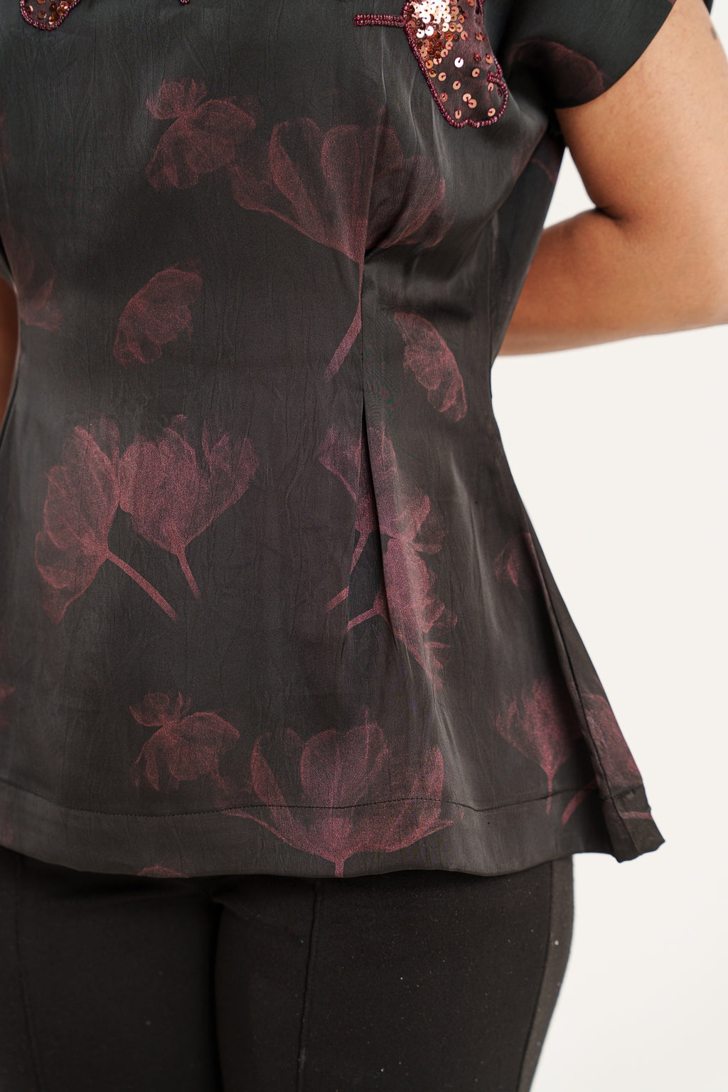 Noire Ginkgo Top