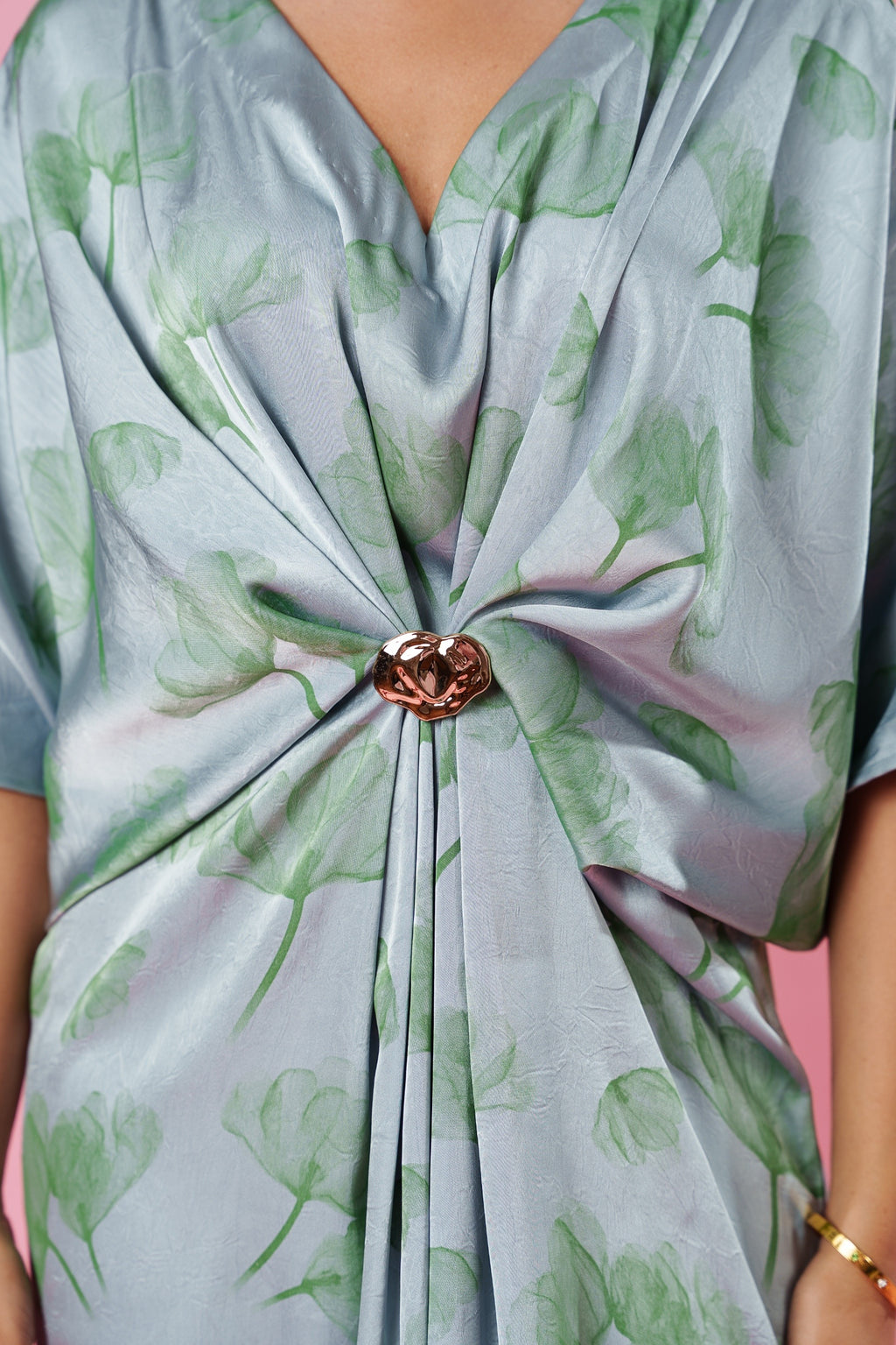 Pour Dress