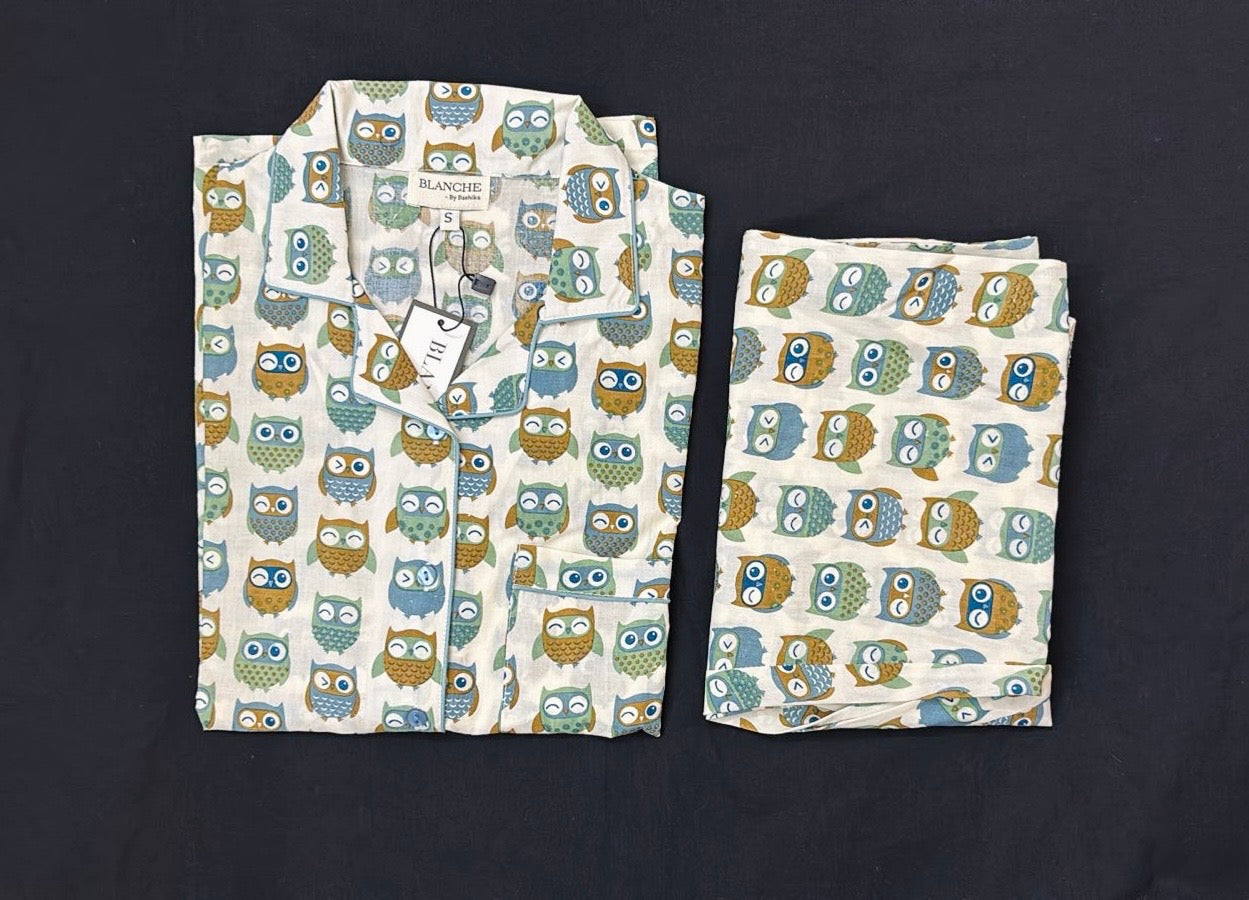 Owl Hoot Notched Collar Set